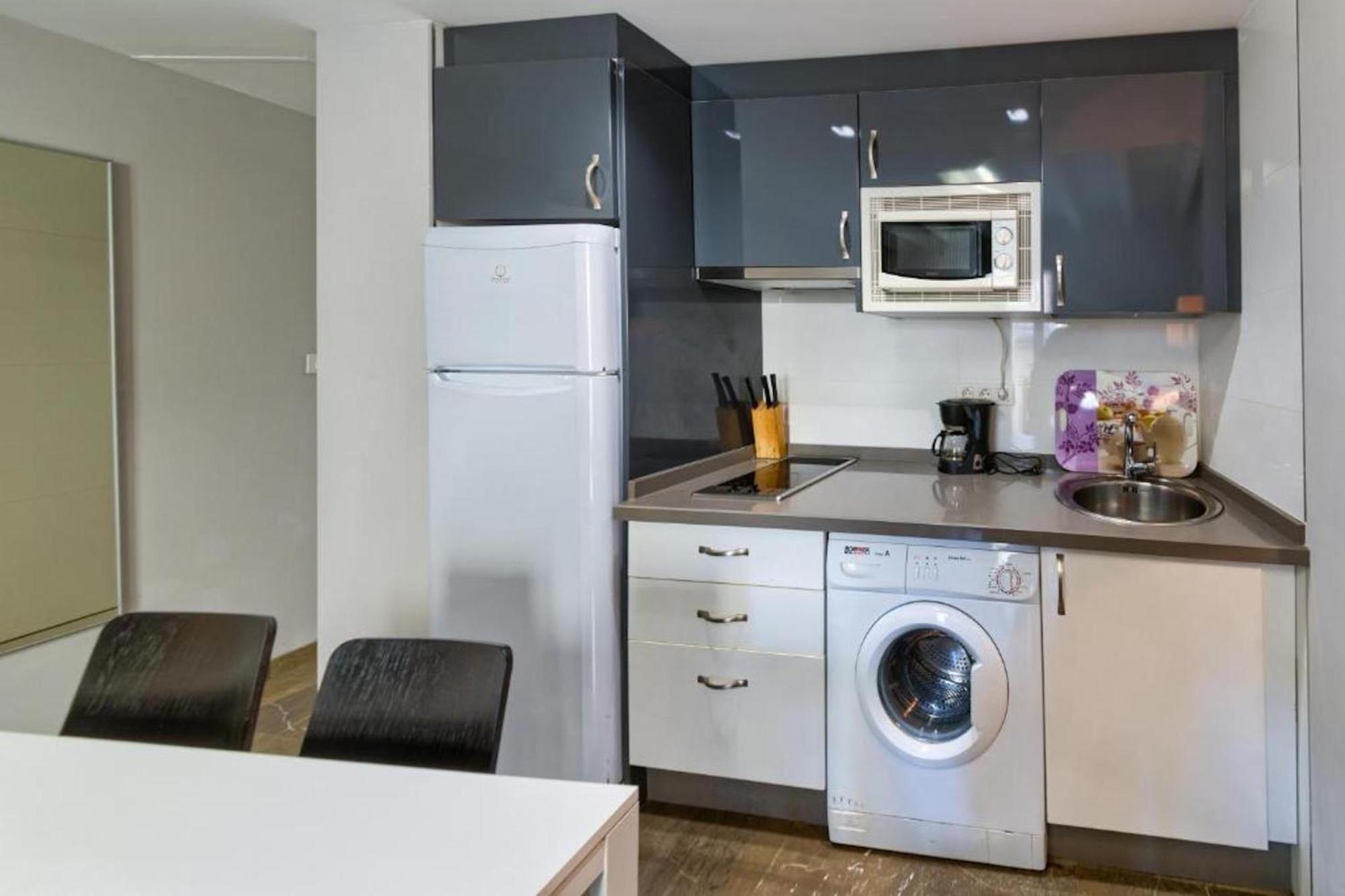 Apartamento En Casco Historico Con Terraza Comunitaria Y Parking Opcional Granada Exterior photo