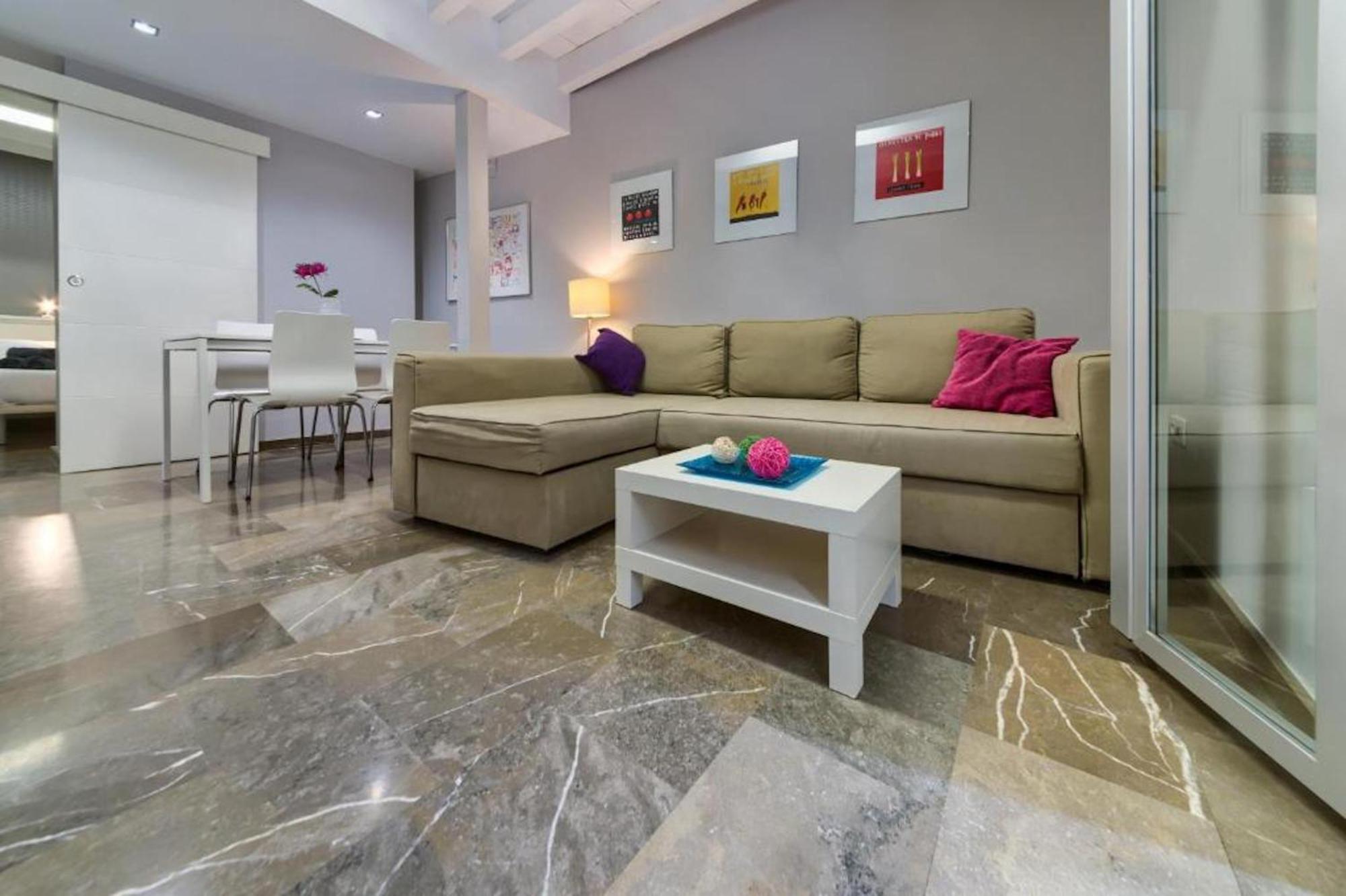 Apartamento En Casco Historico Con Terraza Comunitaria Y Parking Opcional Granada Exterior photo