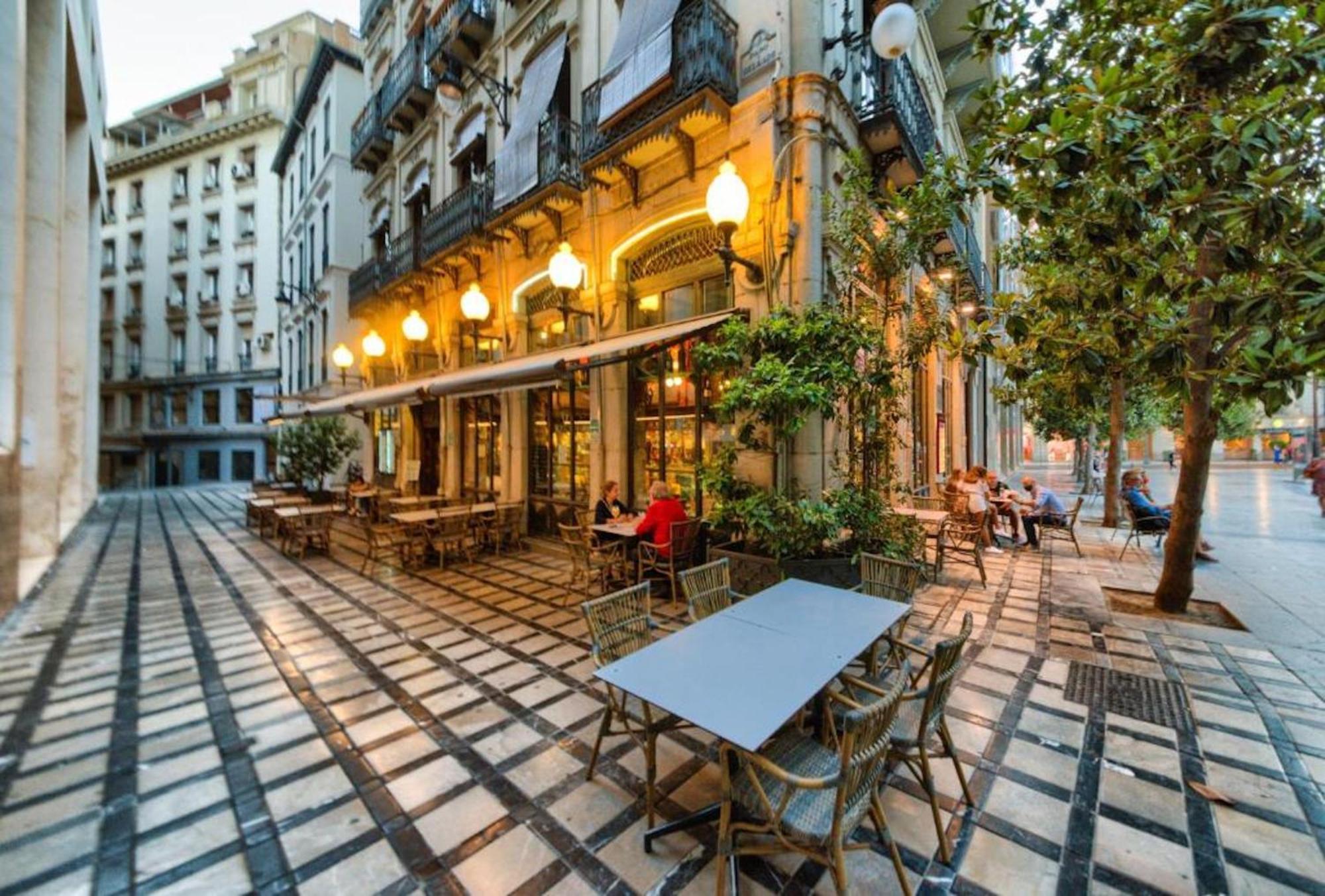 Apartamento En Casco Historico Con Terraza Comunitaria Y Parking Opcional Granada Exterior photo
