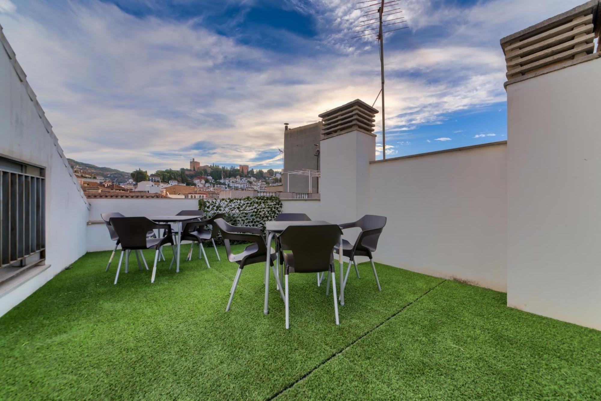 Apartamento En Casco Historico Con Terraza Comunitaria Y Parking Opcional Granada Exterior photo